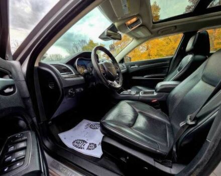 Сірий Крайслер 300C, об'ємом двигуна 3.6 л та пробігом 89 тис. км за 5500 $, фото 6 на Automoto.ua