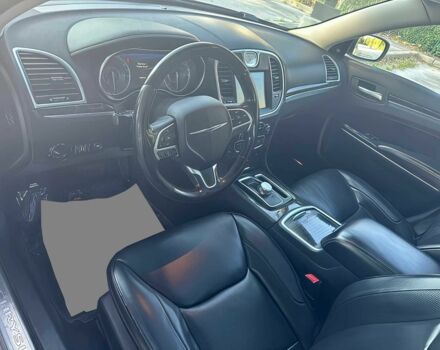 Серый Крайслер 300C, объемом двигателя 3.6 л и пробегом 125 тыс. км за 5500 $, фото 8 на Automoto.ua