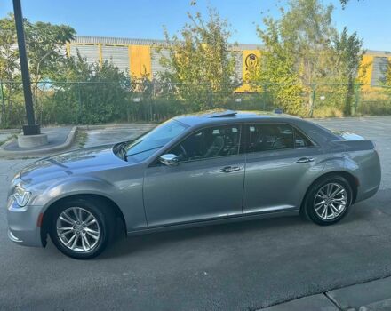 Серый Крайслер 300C, объемом двигателя 3.6 л и пробегом 125 тыс. км за 5500 $, фото 2 на Automoto.ua