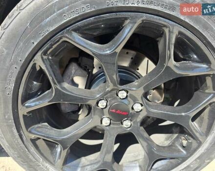 Серый Крайслер 300C, объемом двигателя 5.65 л и пробегом 170 тыс. км за 37000 $, фото 3 на Automoto.ua