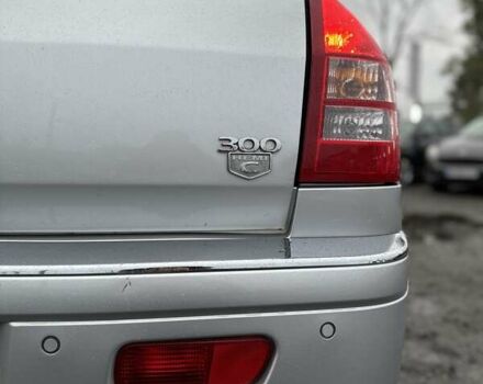 Сірий Крайслер 300C, об'ємом двигуна 5.65 л та пробігом 328 тис. км за 8999 $, фото 11 на Automoto.ua