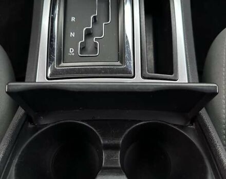 Сірий Крайслер 300C, об'ємом двигуна 5.65 л та пробігом 328 тис. км за 8999 $, фото 39 на Automoto.ua