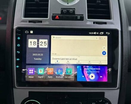 Сірий Крайслер 300C, об'ємом двигуна 5.65 л та пробігом 328 тис. км за 8999 $, фото 27 на Automoto.ua