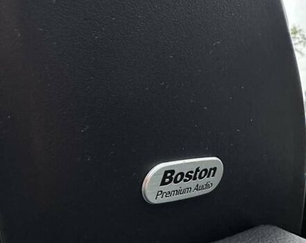 Серый Крайслер 300C, объемом двигателя 5.65 л и пробегом 328 тыс. км за 8999 $, фото 20 на Automoto.ua