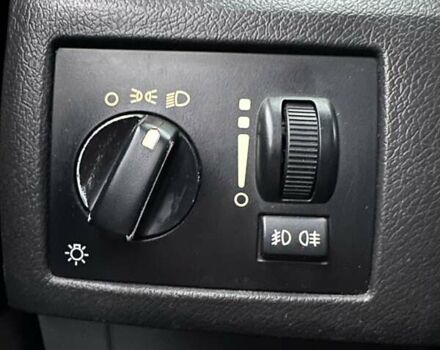 Сірий Крайслер 300C, об'ємом двигуна 5.65 л та пробігом 328 тис. км за 8999 $, фото 44 на Automoto.ua