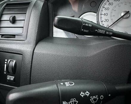 Сірий Крайслер 300C, об'ємом двигуна 5.65 л та пробігом 328 тис. км за 8999 $, фото 44 на Automoto.ua