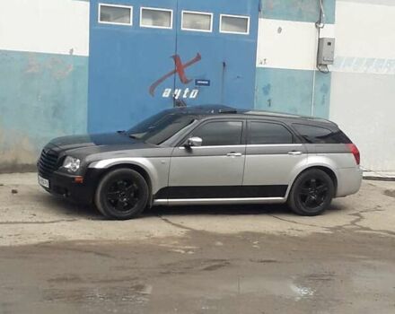 Сірий Крайслер 300C, об'ємом двигуна 5.7 л та пробігом 350 тис. км за 8500 $, фото 2 на Automoto.ua