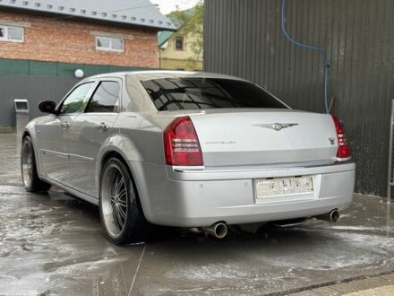 Крайслер 300C 2005 у Калуше на Automoto.ua Сірий Крайслер 300C, об'ємом двигуна 3.5 л та пробігом 132 тис. км за 5200 $, фото 1 на Automoto.ua