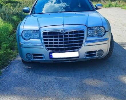 Серый Крайслер 300C, объемом двигателя 2.7 л и пробегом 237 тыс. км за 6279 $, фото 1 на Automoto.ua