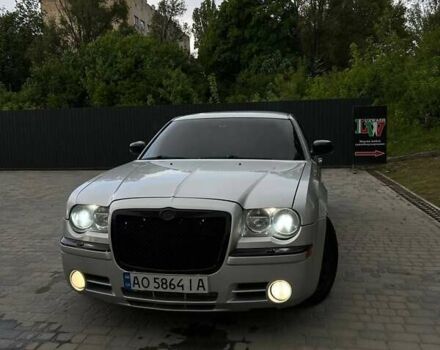 Сірий Крайслер 300C, об'ємом двигуна 2.99 л та пробігом 390 тис. км за 8700 $, фото 1 на Automoto.ua