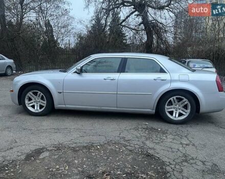 Сірий Крайслер 300C, об'ємом двигуна 2.74 л та пробігом 165 тис. км за 5999 $, фото 1 на Automoto.ua