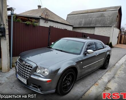 Серый Крайслер 300C, объемом двигателя 2.7 л и пробегом 241 тыс. км за 6800 $, фото 1 на Automoto.ua
