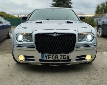 Крайслер 300C 2008 в Черноморске (Ильичевске) на Automoto.ua Серый Крайслер 300C, объемом двигателя 3 л и пробегом 3 тыс. км за 4500 $, фото 1 на Automoto.ua