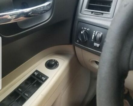 Синий Крайслер 300C, объемом двигателя 2.7 л и пробегом 150 тыс. км за 4740 $, фото 2 на Automoto.ua