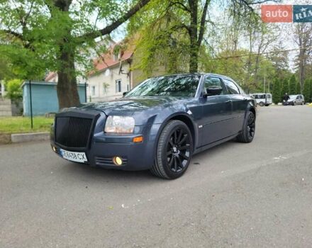Синий Крайслер 300C, объемом двигателя 3.5 л и пробегом 151 тыс. км за 8600 $, фото 1 на Automoto.ua
