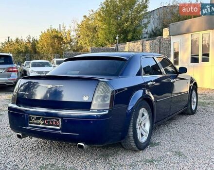 Синий Крайслер 300C, объемом двигателя 2.74 л и пробегом 220 тыс. км за 7600 $, фото 4 на Automoto.ua