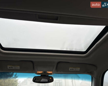 Синий Крайслер 300C, объемом двигателя 3.5 л и пробегом 150 тыс. км за 8700 $, фото 24 на Automoto.ua