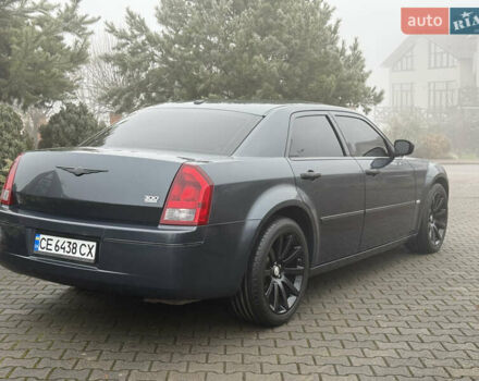 Синий Крайслер 300C, объемом двигателя 3.5 л и пробегом 150 тыс. км за 8700 $, фото 4 на Automoto.ua