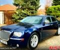 Синий Крайслер 300C, объемом двигателя 2.7 л и пробегом 260 тыс. км за 6950 $, фото 2 на Automoto.ua