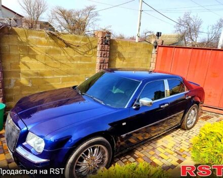 Синий Крайслер 300C, объемом двигателя 2.7 л и пробегом 200 тыс. км за 7300 $, фото 1 на Automoto.ua