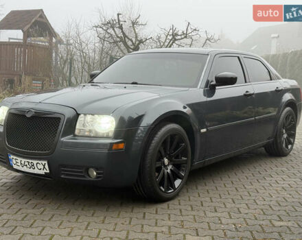 Синий Крайслер 300C, объемом двигателя 3.5 л и пробегом 150 тыс. км за 8700 $, фото 2 на Automoto.ua