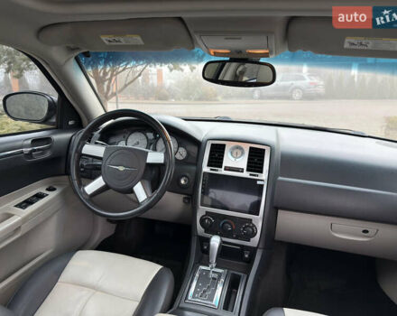 Синий Крайслер 300C, объемом двигателя 3.5 л и пробегом 150 тыс. км за 8700 $, фото 26 на Automoto.ua