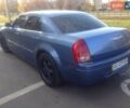 Синий Крайслер 300C, объемом двигателя 2.7 л и пробегом 216 тыс. км за 5300 $, фото 1 на Automoto.ua