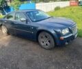 Синий Крайслер 300C, объемом двигателя 3 л и пробегом 398 тыс. км за 6000 $, фото 1 на Automoto.ua