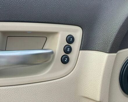 Синій Крайслер 300C, об'ємом двигуна 3 л та пробігом 159 тис. км за 6800 $, фото 14 на Automoto.ua