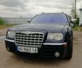 Синий Крайслер 300C, объемом двигателя 2.99 л и пробегом 280 тыс. км за 10550 $, фото 1 на Automoto.ua