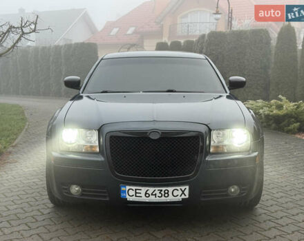 Синий Крайслер 300C, объемом двигателя 3.5 л и пробегом 150 тыс. км за 8700 $, фото 1 на Automoto.ua