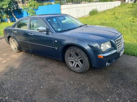 Крайслер 300C 2007 в Черкассах на Automoto.ua Синий Крайслер 300C, объемом двигателя 3 л и пробегом 398 тыс. км за 6038 $, фото 1 на Automoto.ua