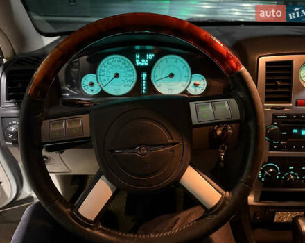 Зеленый Крайслер 300C, объемом двигателя 3.52 л и пробегом 225 тыс. км за 8500 $, фото 20 на Automoto.ua