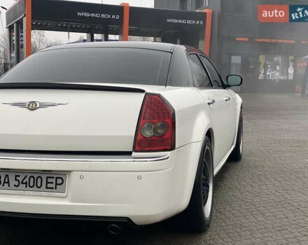 Зеленый Крайслер 300C, объемом двигателя 3.52 л и пробегом 225 тыс. км за 8500 $, фото 10 на Automoto.ua