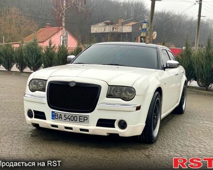 Зеленый Крайслер 300C, объемом двигателя 3.5 л и пробегом 225 тыс. км за 9200 $, фото 10 на Automoto.ua