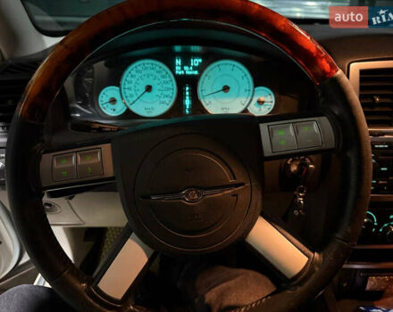 Зеленый Крайслер 300C, объемом двигателя 3.52 л и пробегом 225 тыс. км за 8500 $, фото 21 на Automoto.ua