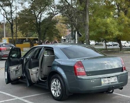 Крайслер 300C 2005 в Одессе на Automoto.ua Зеленый Крайслер 300C, объемом двигателя 3.5 л и пробегом 188 тыс. км за 9100 $, фото 6 на Automoto.ua