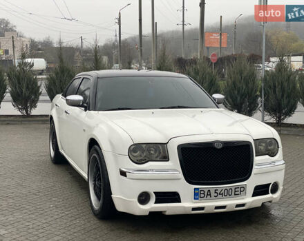 Зелений Крайслер 300C, об'ємом двигуна 3.52 л та пробігом 225 тис. км за 8500 $, фото 1 на Automoto.ua