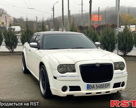 Зелений Крайслер 300C, об'ємом двигуна 3.5 л та пробігом 225 тис. км за 9200 $, фото 1 на Automoto.ua