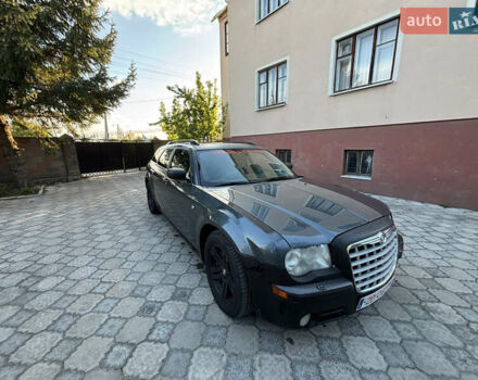Зеленый Крайслер 300C, объемом двигателя 3 л и пробегом 290 тыс. км за 3750 $, фото 1 на Automoto.ua