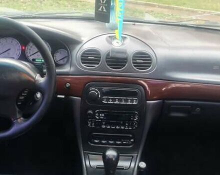 Сірий Крайслер 300М, об'ємом двигуна 2.74 л та пробігом 358 тис. км за 2300 $, фото 7 на Automoto.ua