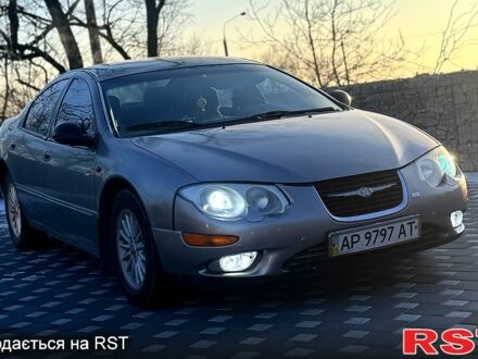 Серый Крайслер 300М, объемом двигателя 2.7 л и пробегом 263 тыс. км за 2450 $, фото 1 на Automoto.ua