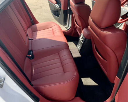 Білий Крайслер 300 S, об'ємом двигуна 3.6 л та пробігом 65 тис. км за 20000 $, фото 36 на Automoto.ua