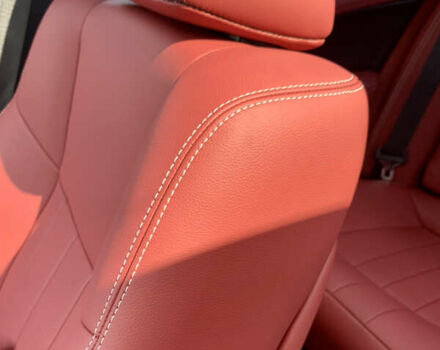 Білий Крайслер 300 S, об'ємом двигуна 3.6 л та пробігом 65 тис. км за 20000 $, фото 70 на Automoto.ua