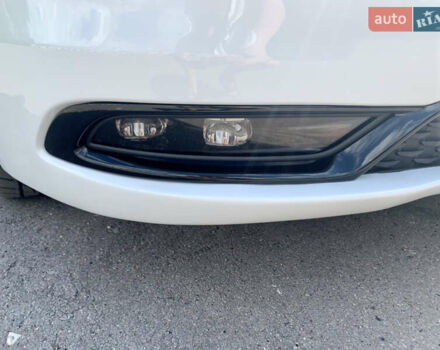 Білий Крайслер 300 S, об'ємом двигуна 3.6 л та пробігом 65 тис. км за 20000 $, фото 29 на Automoto.ua