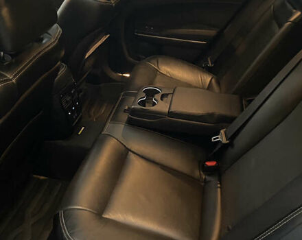 Белый Крайслер 300 S, объемом двигателя 3.6 л и пробегом 38 тыс. км за 24999 $, фото 13 на Automoto.ua