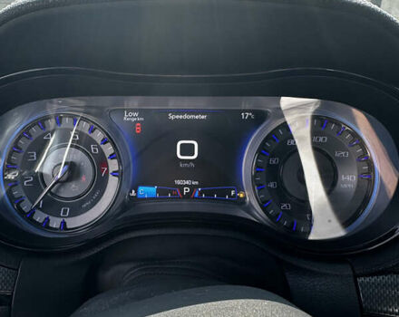 Черный Крайслер 300 S, объемом двигателя 3.6 л и пробегом 160 тыс. км за 12900 $, фото 21 на Automoto.ua