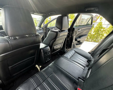 Черный Крайслер 300 S, объемом двигателя 3.6 л и пробегом 160 тыс. км за 12900 $, фото 17 на Automoto.ua