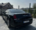 Черный Крайслер 300 S, объемом двигателя 3.6 л и пробегом 160 тыс. км за 12900 $, фото 9 на Automoto.ua