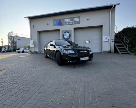 Черный Крайслер 300 S, объемом двигателя 3.6 л и пробегом 175 тыс. км за 14599 $, фото 12 на Automoto.ua